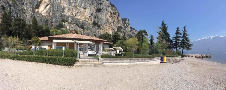 Torre Degli Ulivi Bed & Breakfast Тиняле Екстериор снимка