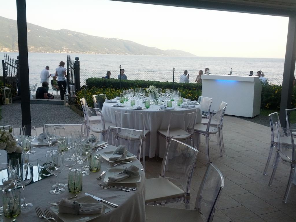 Torre Degli Ulivi Bed & Breakfast Тиняле Екстериор снимка